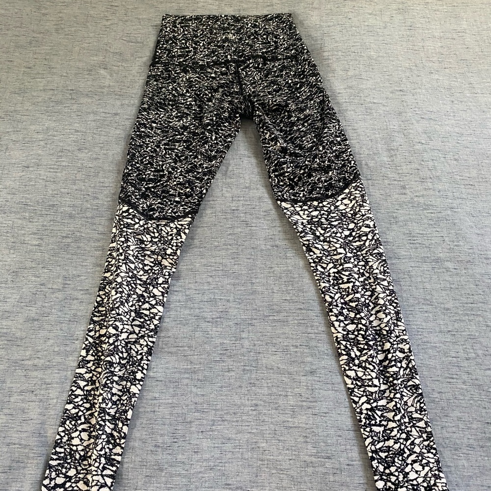 Euc Lululemon Wunderunder Compression Run Tight - image 2